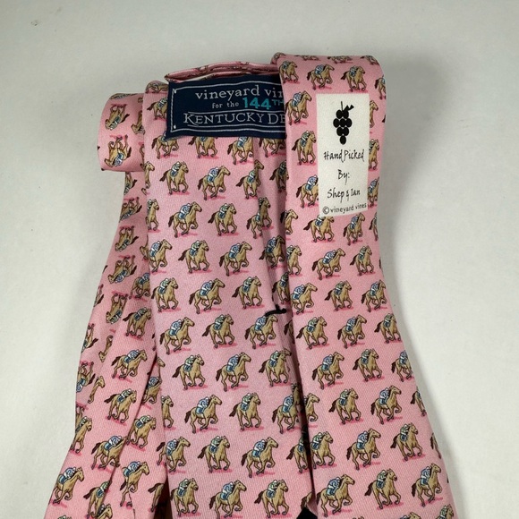 Vineyard Vines Kentucky Derby 144th Men’s Tie - Picture 4 of 4